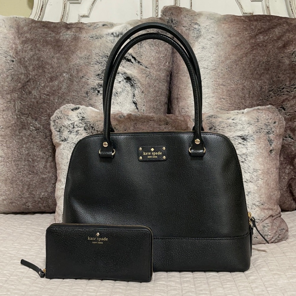Excellent condition kate spade satchel & wallet